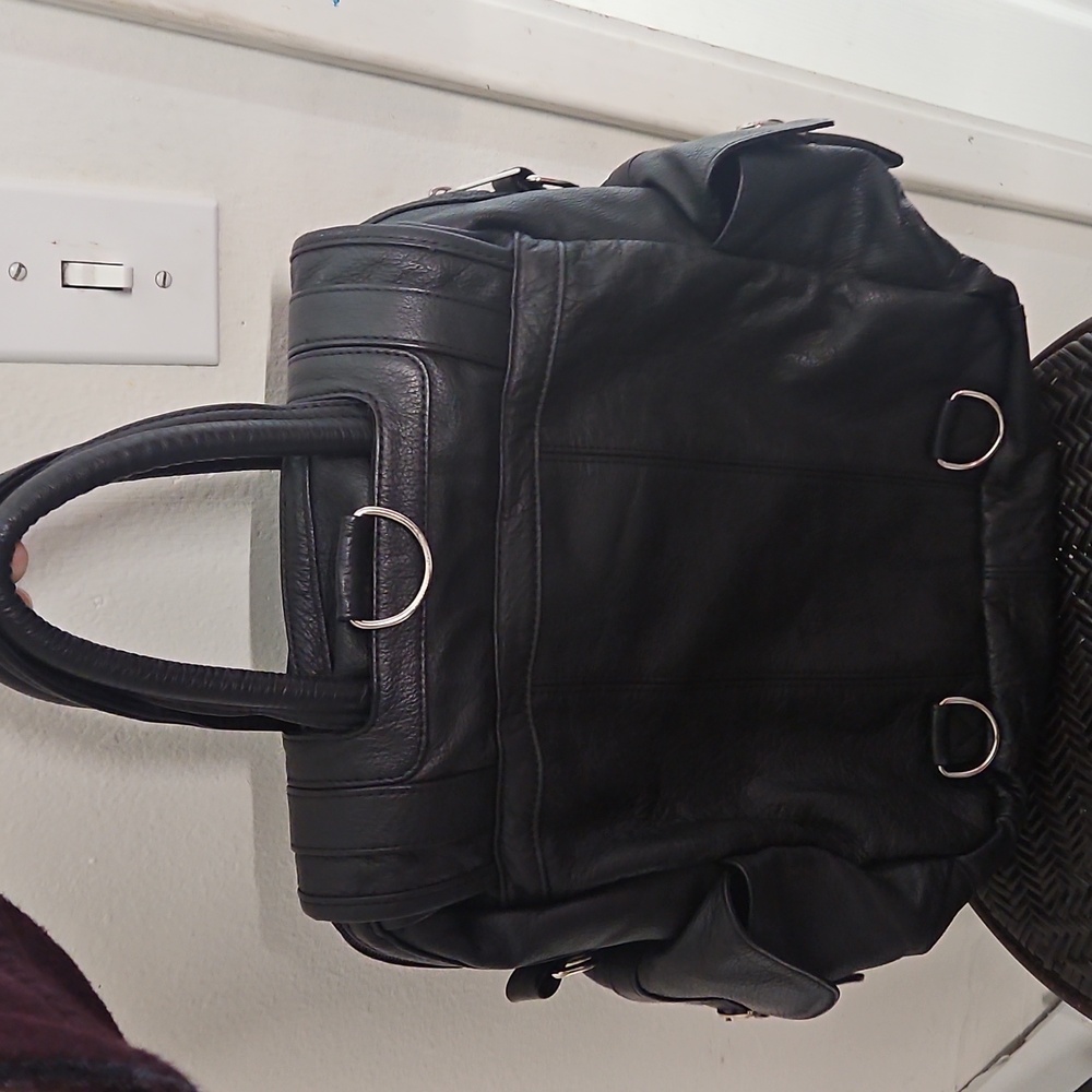 Ameri Bag Black Leather Backpack Missing Strap - image 5